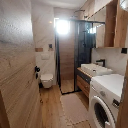 Apartamento In Split-free Parking