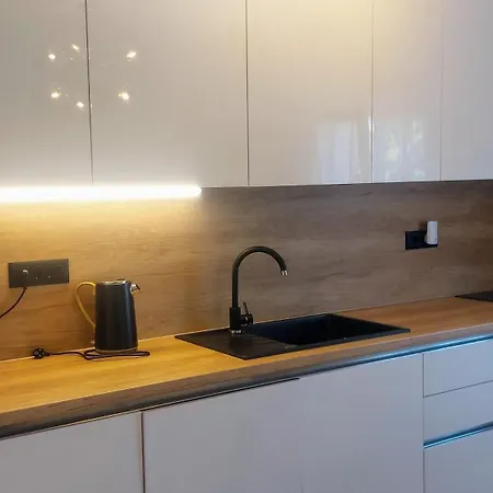 In Split-free Parking Apartamento